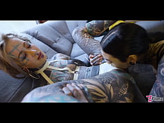 Play MP4 - Burlesque Beauty's Big Boobs and Strap-on Anal