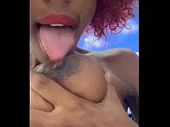 Play MP4 - Muchas leche para ti papi ven y t&oacute;matelo