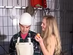 Play MP4 - Cute teengirl loves piss sex