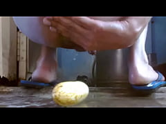 Play MP4 - my anus getting satisfied with a big cucumber