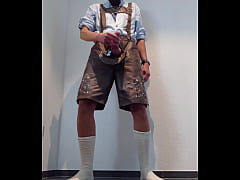 Play MP4 - Oktoberfest twice horny wanking