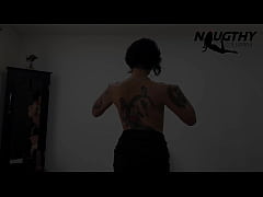 Play MP4 - Beautiful girl from the 20s playing with her huge dildo