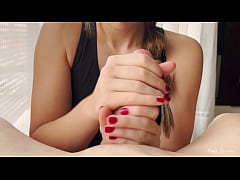 Play MP4 - Who Doesn't Like Yoga Pants And A Wet Pussy&quest; - Peaky Brownies