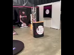 Play MP4 - Vivement 17h au salon de l&rsquo;&eacute;rotisme de Mons