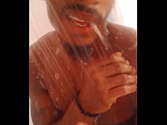 Play MP4 - Brandon masterbation then shower