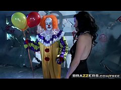 Play MP4 - Brazzers - Dirty Masseur - Veruca James and Bill Bailey -  I Had the Strangest Dream Last Night