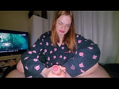 Play MP4 - Netflix and chill&comma; making massage back when we watching movie&comma; she make a handjob for it