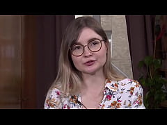 Play MP4 - Ersties&colon; Sinnliche Masturbationseinlage einer blonden Studentin