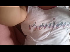 Play MP4 - Una dulce jovencita muy ardiente desea que la chupen en el co&ntilde;o y que pasen su lengua en su clitores esta exitada y se masturba para quitarse esas ganas&period;