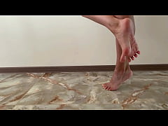 Play MP4 - Perfect legs and feet&comma; footfetish from Annaforia