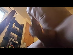 Play MP4 - Me cumming alone