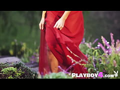 Play MP4 - Perfect big tits blonde model Kelly Carrington gets naked and showed amazing naked body