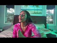 Play MP4 - Like Feet&quest; Watch me show mine and suck my toes&period;