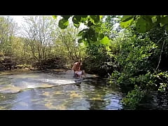 Play MP4 - COUPLE GETS CAUGHT WHILE HE FUCKS HER IN THE ASS OUTDOOR 2of2