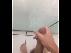 Play MP4 - Gozando no banheiro