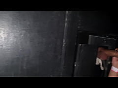 Play MP4 - Trolling the dick with the friend in the glory hole