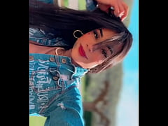 Play MP4 - Hi from France