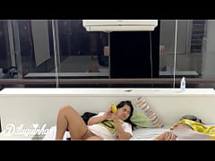 Play MP4 - Fudendo bem gostoso essa magrinha tatuada