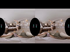 Play MP4 - VRHUSH Sidra Sage needs help with her website