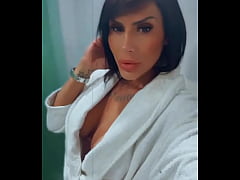 Play MP4 - - &num;275