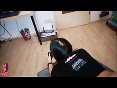 Play MP4 - Gamer Girl fucked while playing mortal combat