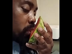 Play MP4 - Raw watermelon