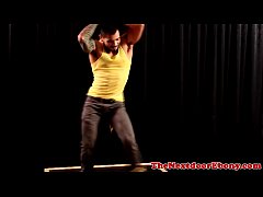 Play MP4 - Gaysex interracials fucking under lights