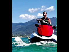 Play MP4 - En vacances j&rsquo;ai pu profiter de faire du jet j&rsquo;ai ador&eacute; Et toi tu en as&period;&period;&period;