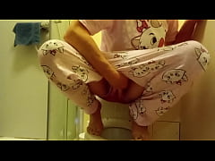 Play MP4 - None stop pee in panties and wetting myself compilation