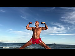 Play MP4 - THE FLEXIBLE BEACHBODY PORNSTAR MAXXX LOADZ