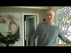 Play MP4 - Feeding Lily Jordan while getting fuck in threesome