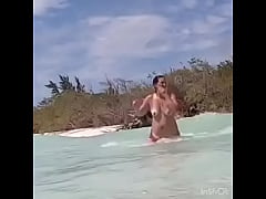 Play MP4 - Ahora nudista