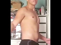 Play MP4 - Sigueme en instagram &commat;iamlebasi te espero