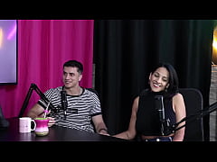 Play MP4 - Ele se considera um bi ativo&comma; s&oacute; n&atilde;o d&aacute; o cu&comma; e quando foram na loja&period;&period;&period; - Dig&atilde;o da Ilha &lpar;SHEER&sol;RED&rpar;