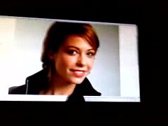 Play MP4 - dounia coesens