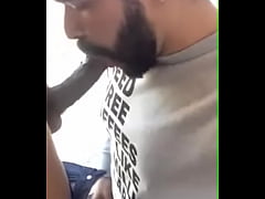 Play MP4 - Mamando a rola preta