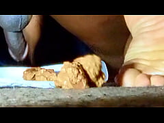 Play MP4 - CHOCOLATE CANDY INSIDE MY BIG BOOTY