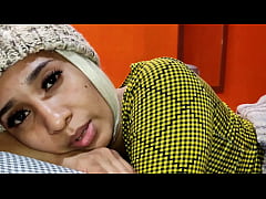 Play MP4 - Stepmom and stepson share bed and have sex