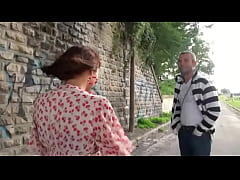 Play MP4 - Dirty redhead brings horny guys home for threesome