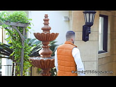 Play MP4 - Muscle suspect anal fucks handsome cop in his bedroom