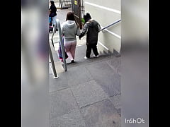 Play MP4 - Mi vecina me arrecha