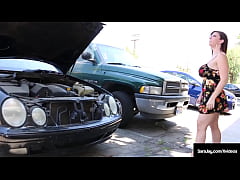 Play MP4 - Insatiable Cougar In A Dress Sara Jay Sucks And Fucks The Garage Guy&excl;