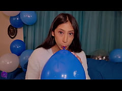 Play MP4 - Squirting On My Birthday Balloons