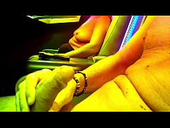 Play MP4 - Sesso con una cagna dentro il solarium