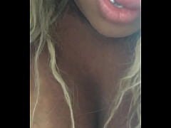 Play MP4 - Larissaclose