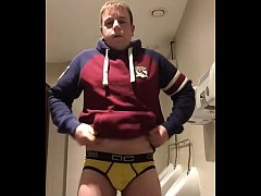 Play MP4 - Public Toilet