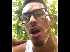 Play MP4 - Saindo do servi&ccedil;o o cara ficou olhando muito&comma; chamei pro canto e coloquei de quatro meti gostoso