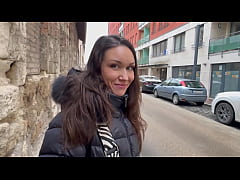 Play MP4 - Sex At The First Date free version