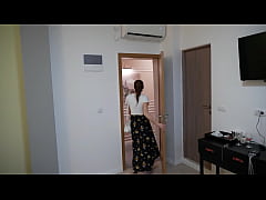 Play MP4 - I Meet A Boy On Tinder