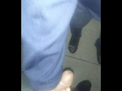 Play MP4 - MzKiwi playin w&sol; it